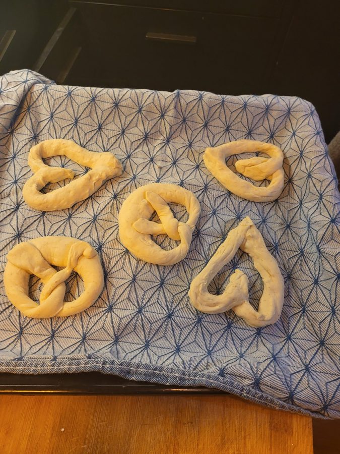 Brezeln, geschlungen